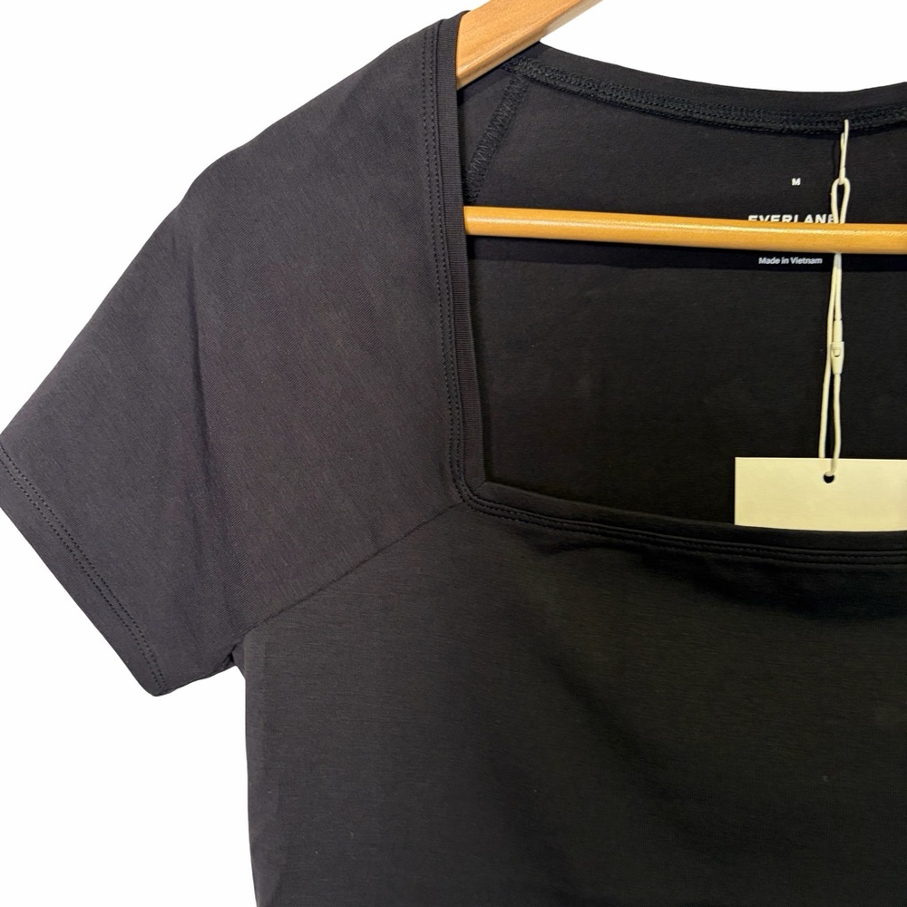 Everlane The Form Square Neck Top Tee in Black, Size M NWT - Picture 3 of 16